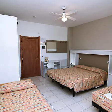 Hotel President 3*